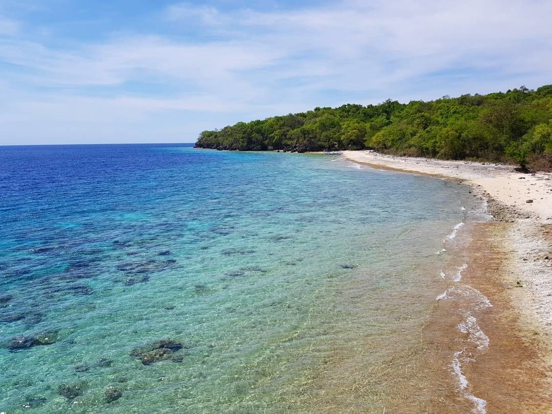 Pantai Poto Jarum Pulau Moyo. Sumber:instagram.com/nurul_firdha