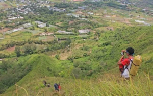 Jalur pendakian menuju Bukit Pergasingan, Sembalun